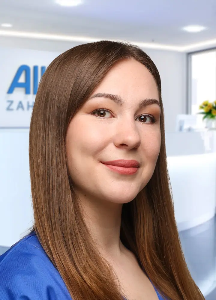 Portrait zahnmedizinische Prophylaxeassistenz Yuliia Merkulova (AllDent Mainz)