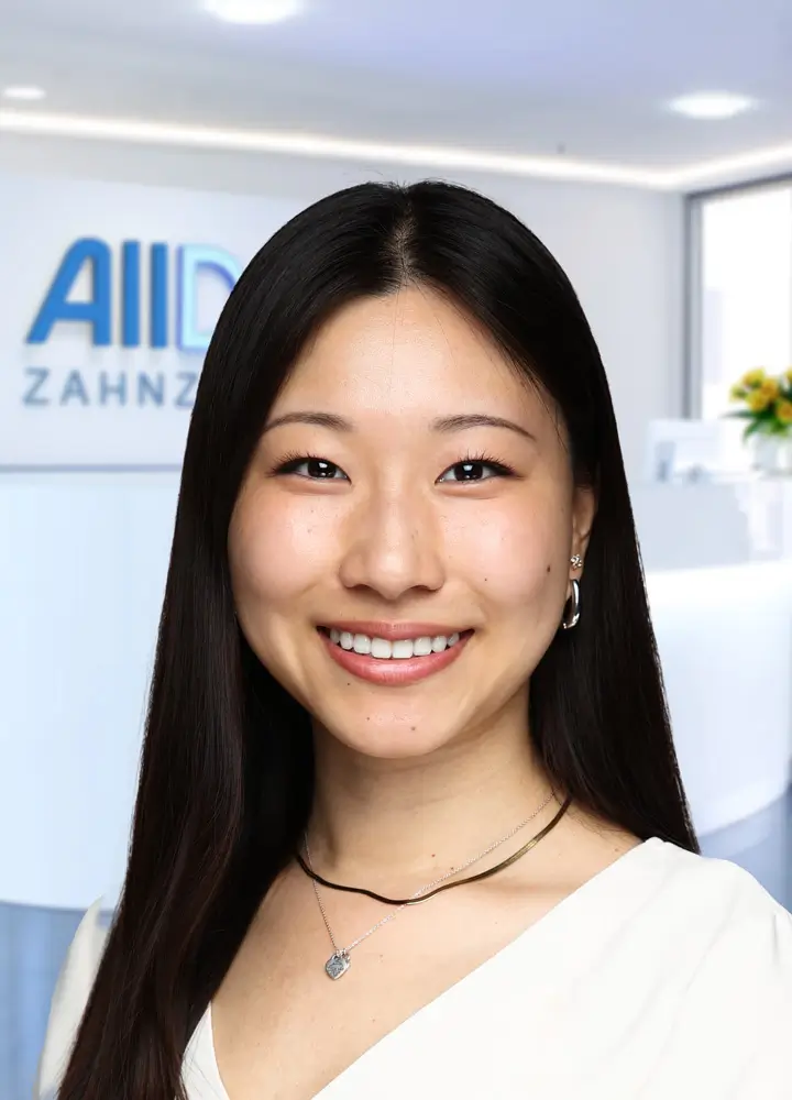 Portrait Zahn&auml;rztin Anna Wei (AllDent Wiesbaden)
